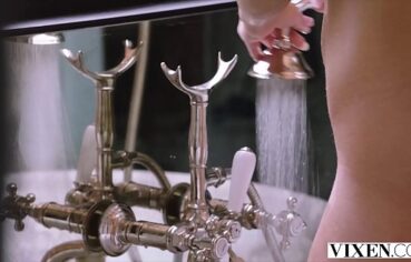 Filmeporno - Bela morena tomando leite no sexo bom