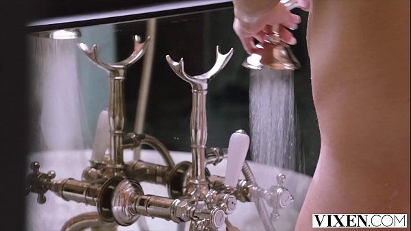 Filmeporno – Bela morena tomando leite no sexo bom