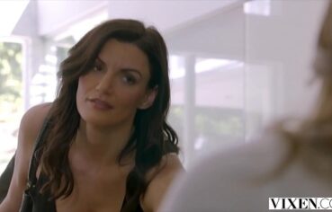 Play blog - Uma patricinha linda querendo leite no sexo